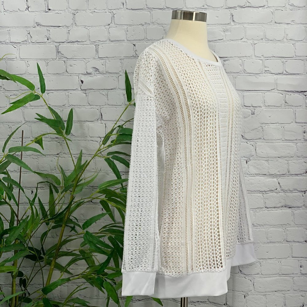 Fabletics White Eyelet Long Sleeve Sophie Tunic - Picture 2 of 7